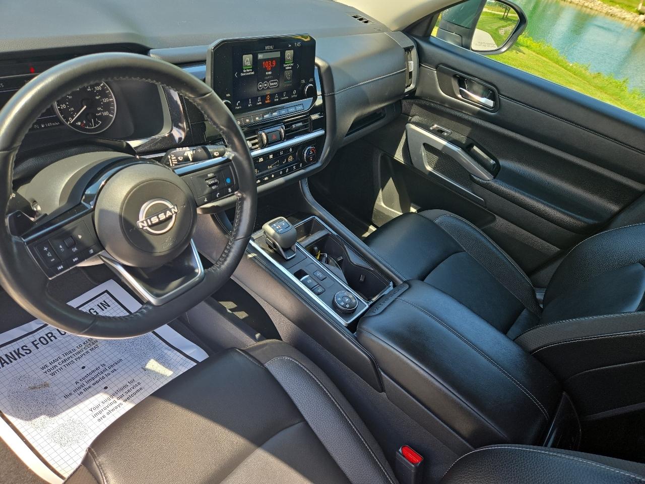 Nissan Pathfinder SL 4WD 2023