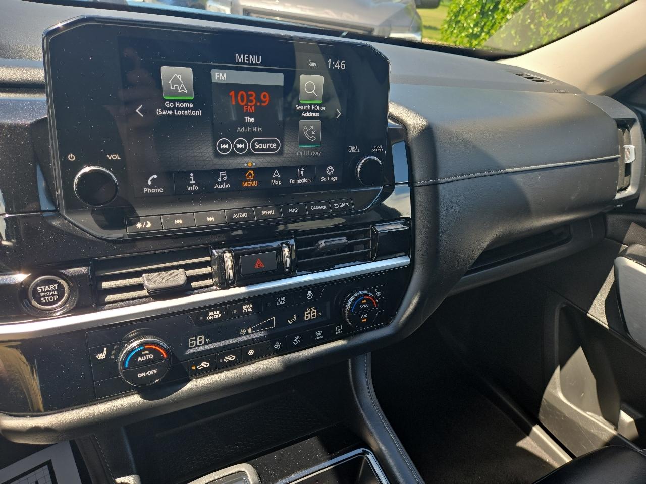 Nissan Pathfinder SL 4WD 2023