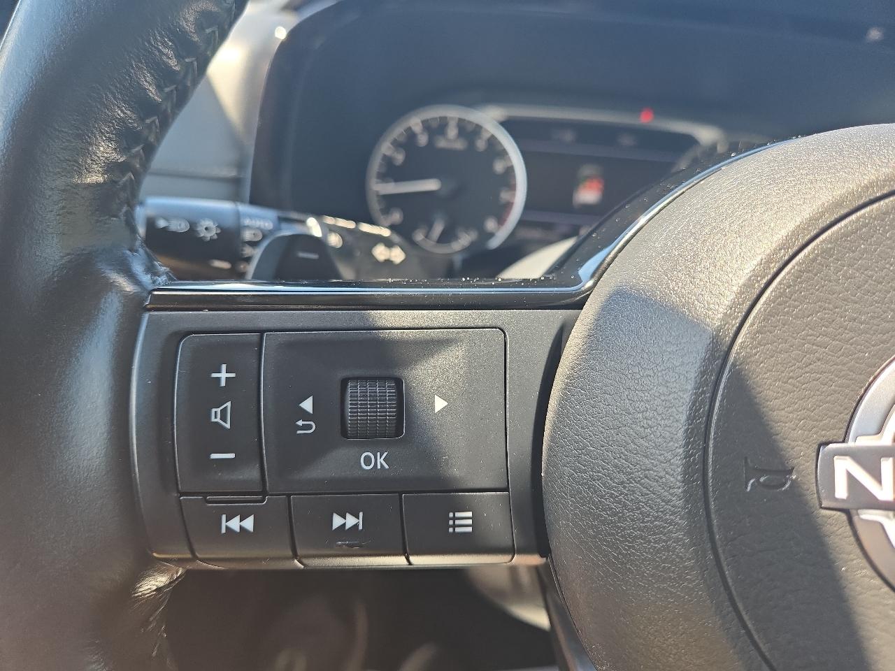 Nissan Pathfinder SL 4WD 2023