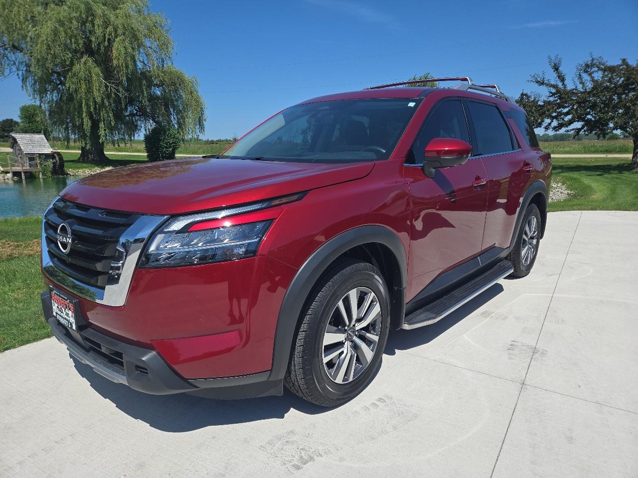 2024 Nissan Pathfinder SL 4WD