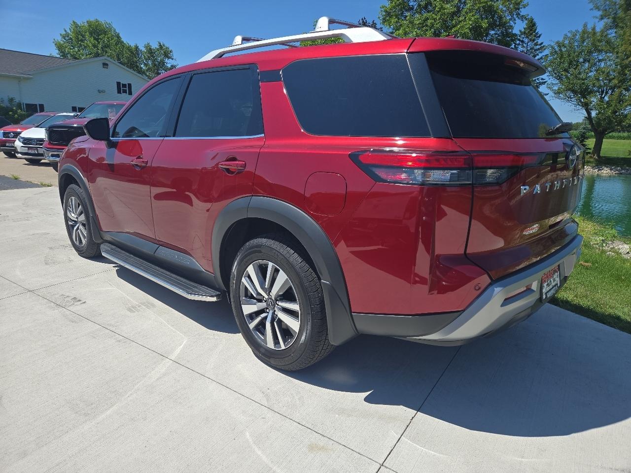 Nissan Pathfinder SL 4WD 2024