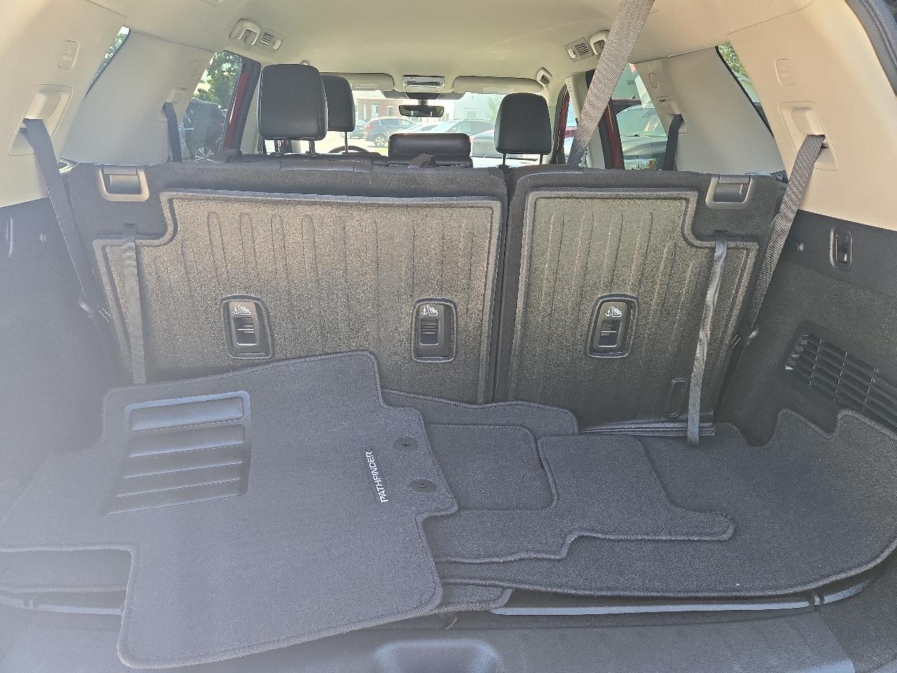 Nissan Pathfinder SL 4WD 2024