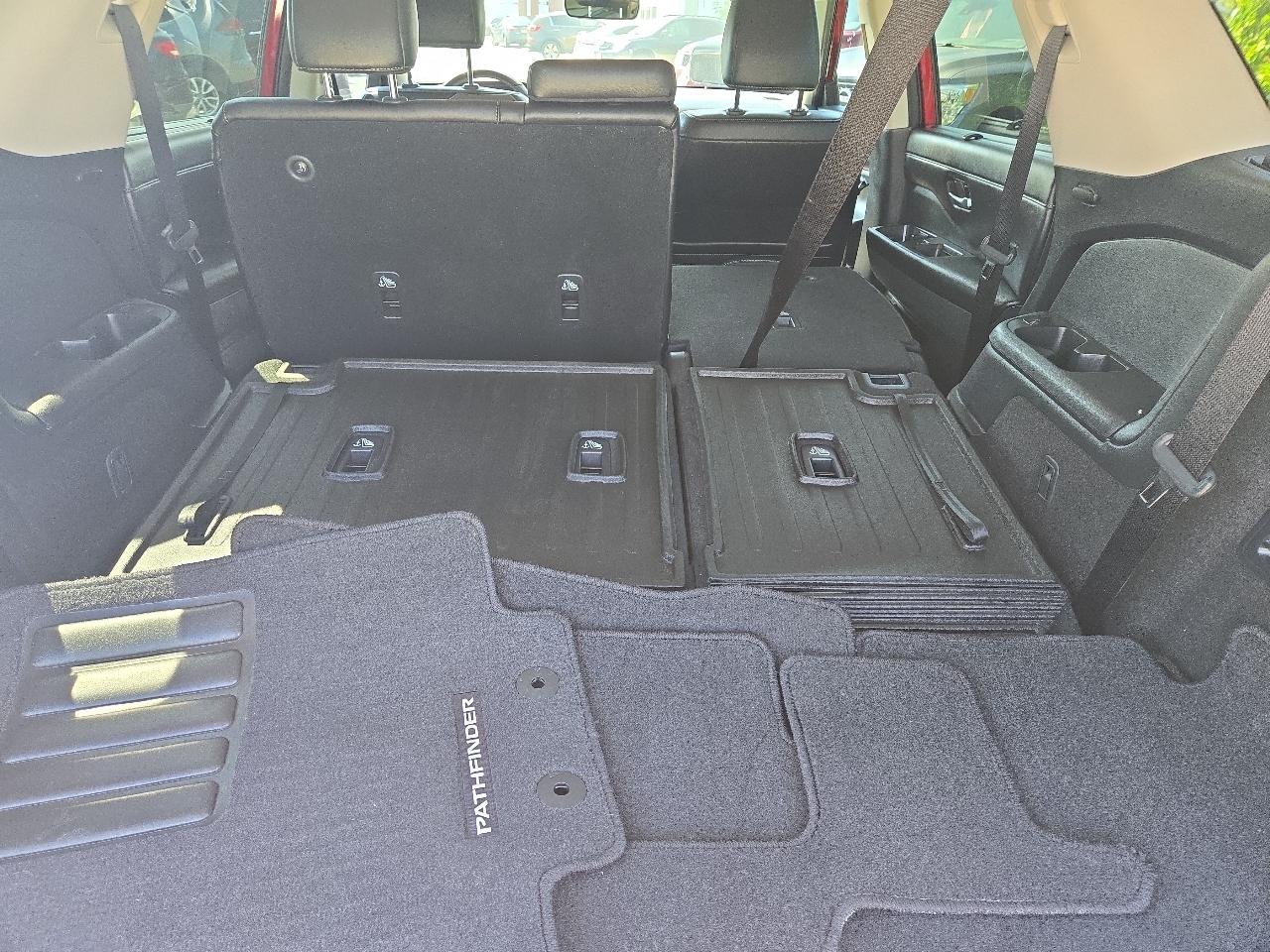 Nissan Pathfinder SL 4WD 2024