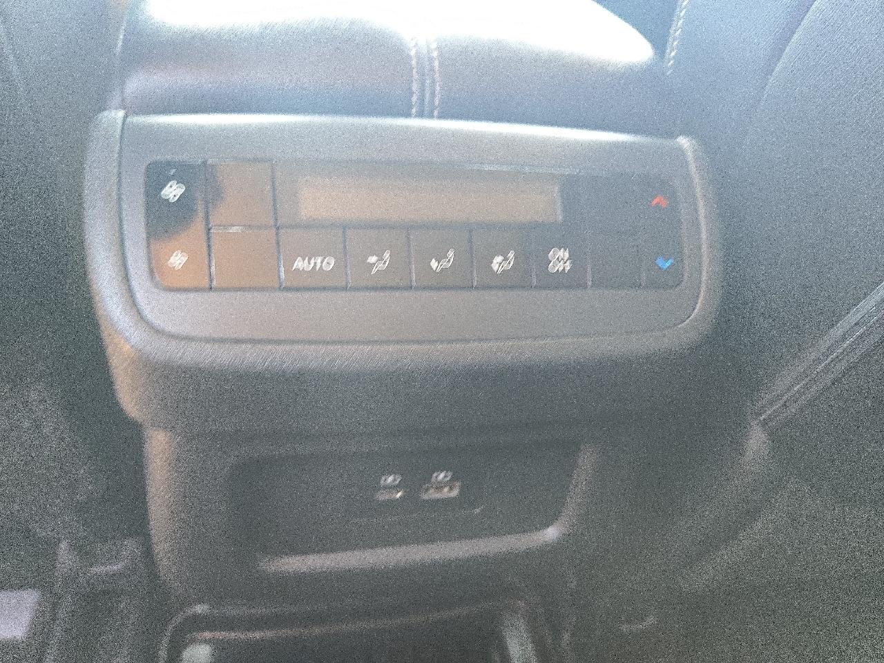 Nissan Pathfinder SL 4WD 2024