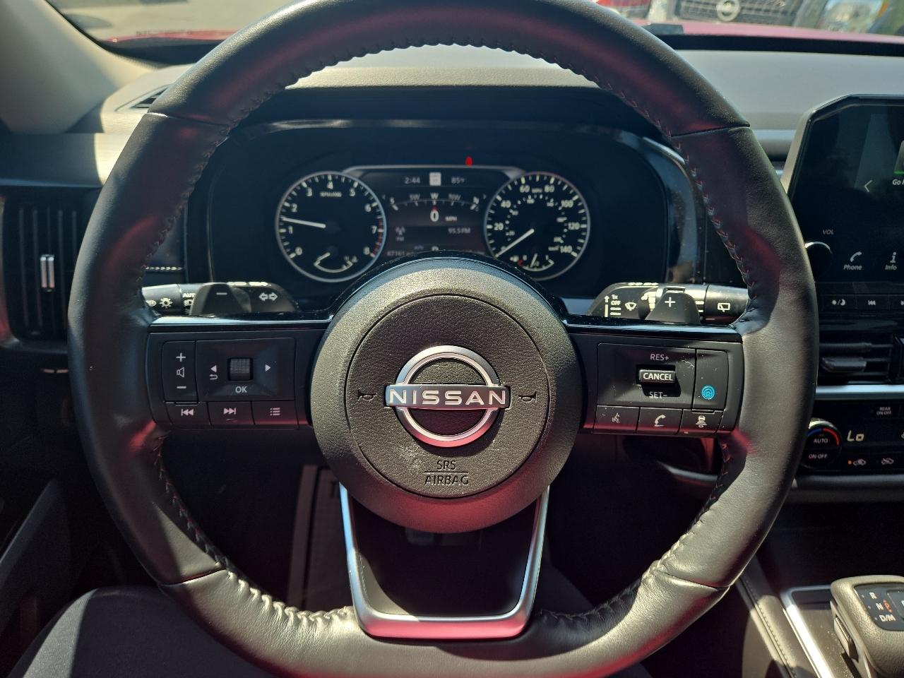 Nissan Pathfinder SL 4WD 2024