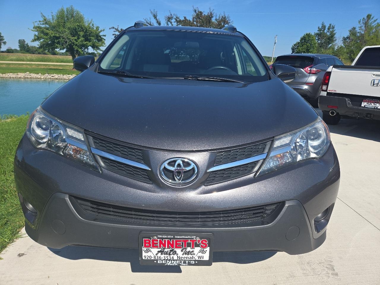 Toyota RAV4 LE AWD 2015