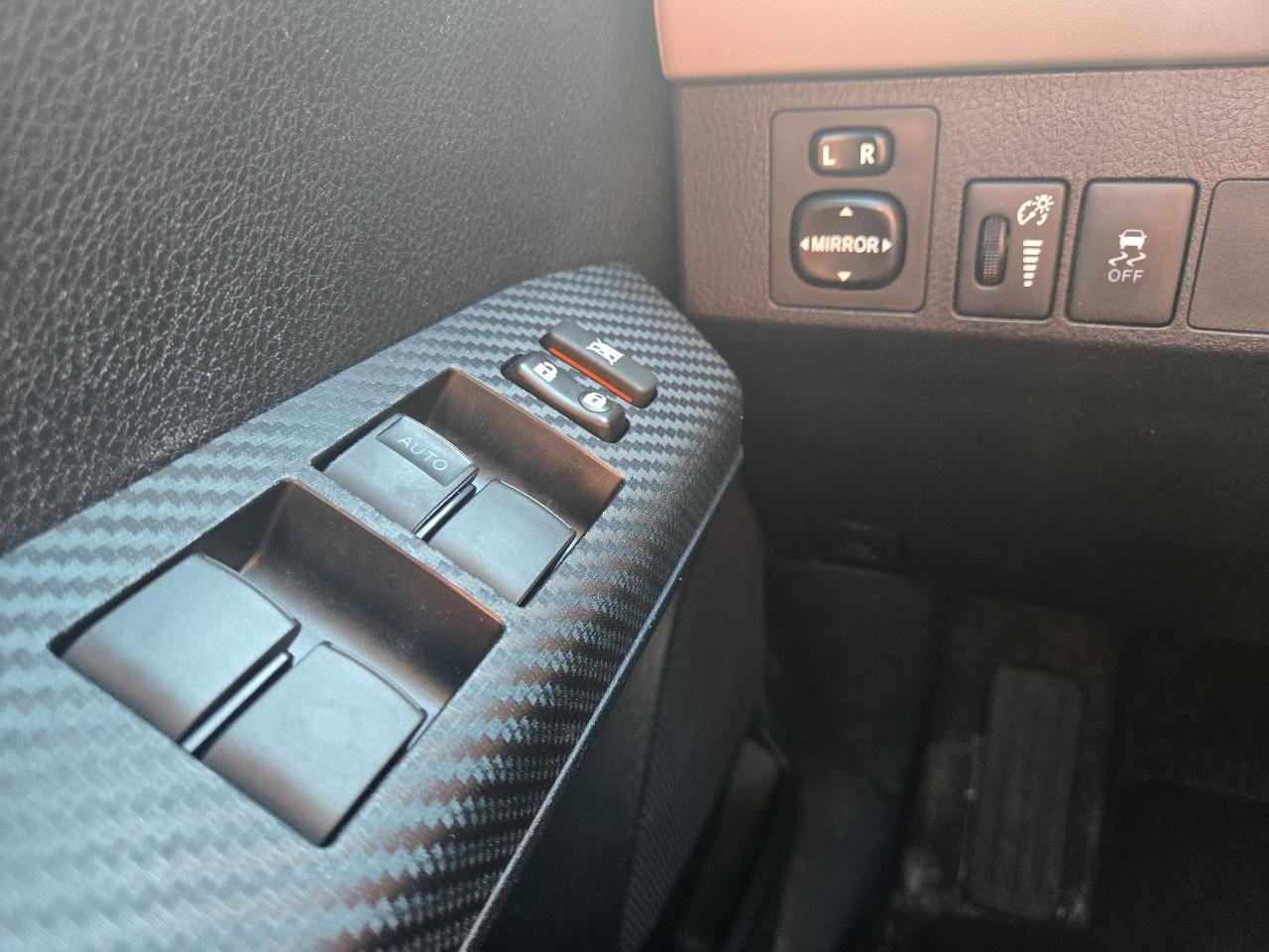 Toyota RAV4 LE AWD 2015