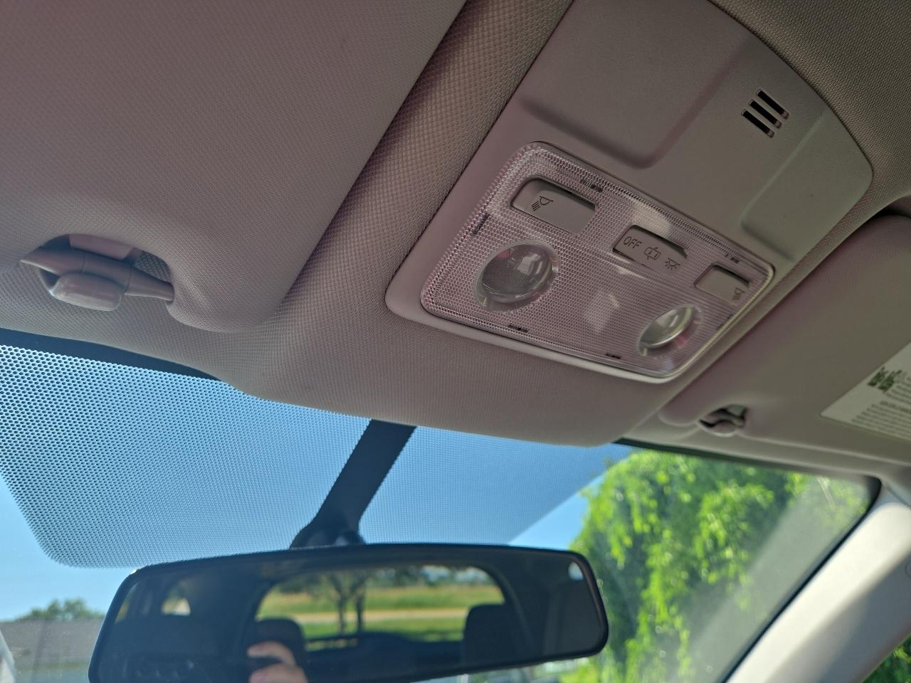 Toyota RAV4 LE AWD 2015