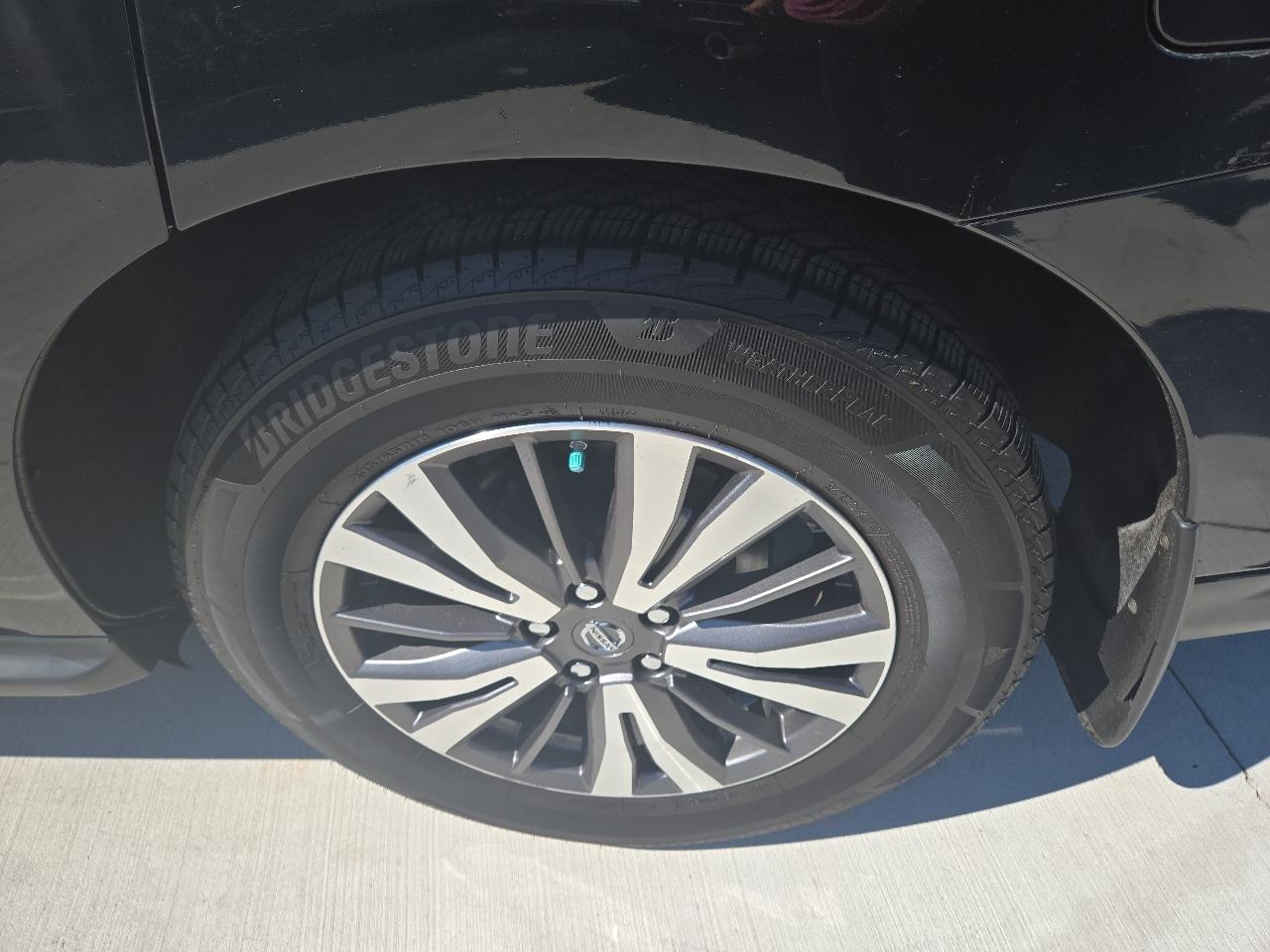 Nissan Pathfinder SV 4WD 2018