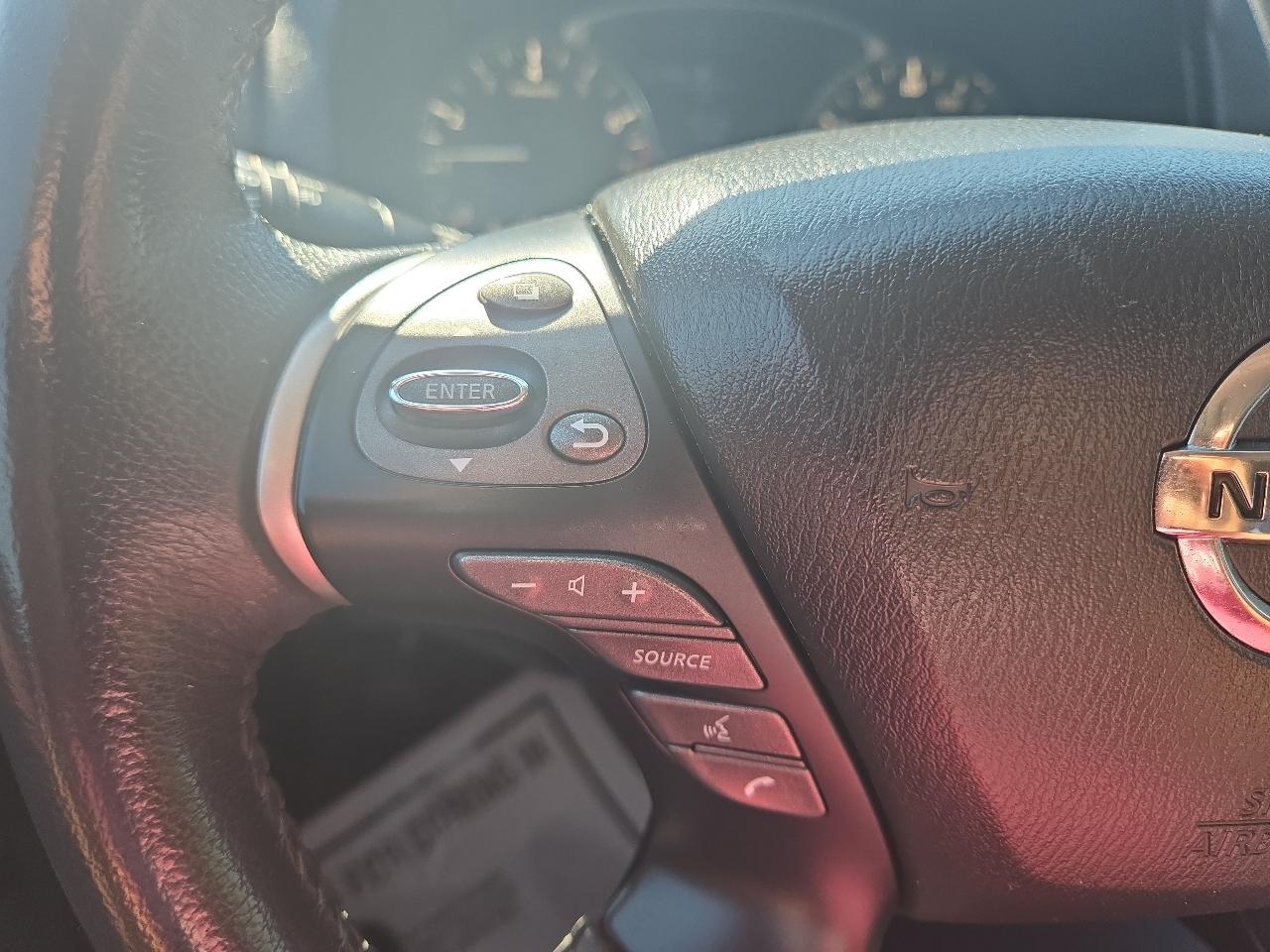 Nissan Pathfinder SV 4WD 2018