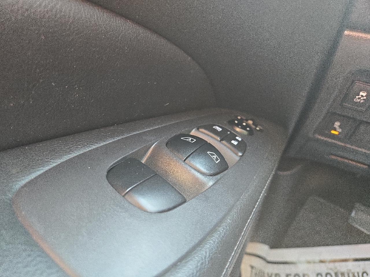 Nissan Pathfinder SV 4WD 2018