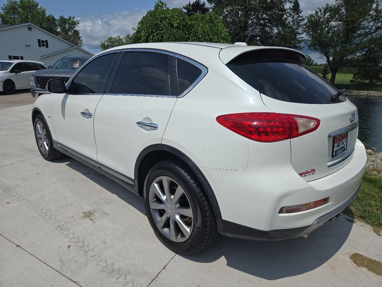 Infiniti QX50 Base AWD 2016