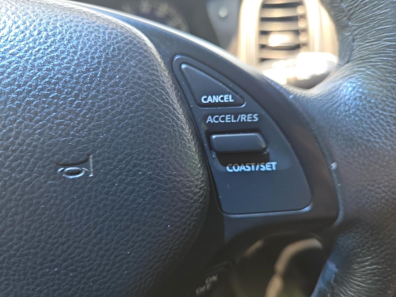 Infiniti QX50 Base AWD 2016