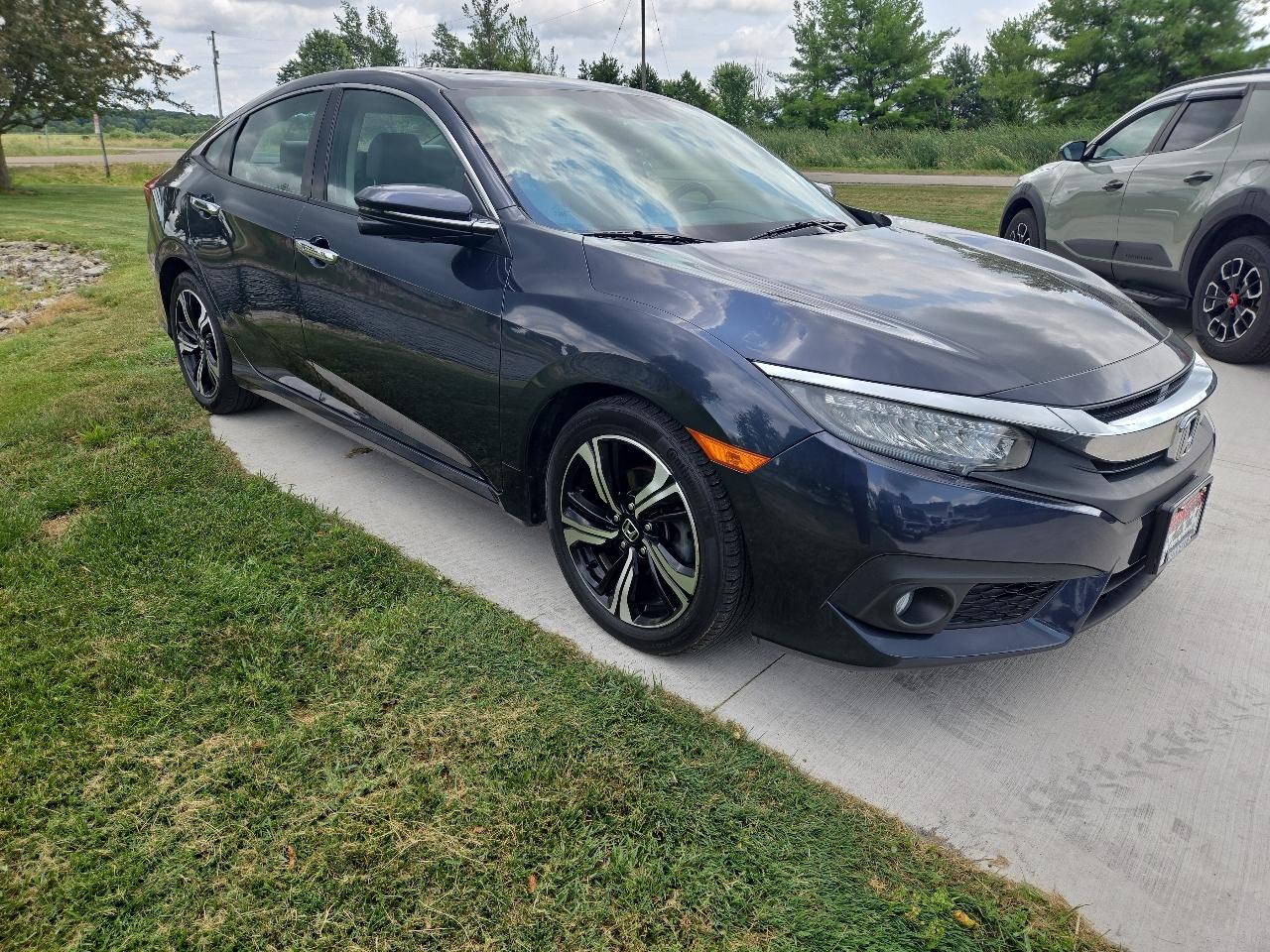 Honda Civic Touring Sedan CVT 2016
