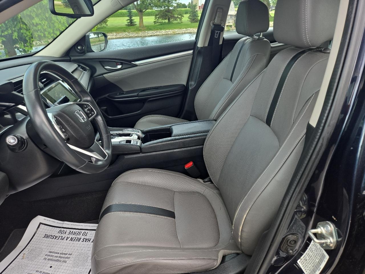 Honda Civic Touring Sedan CVT 2016