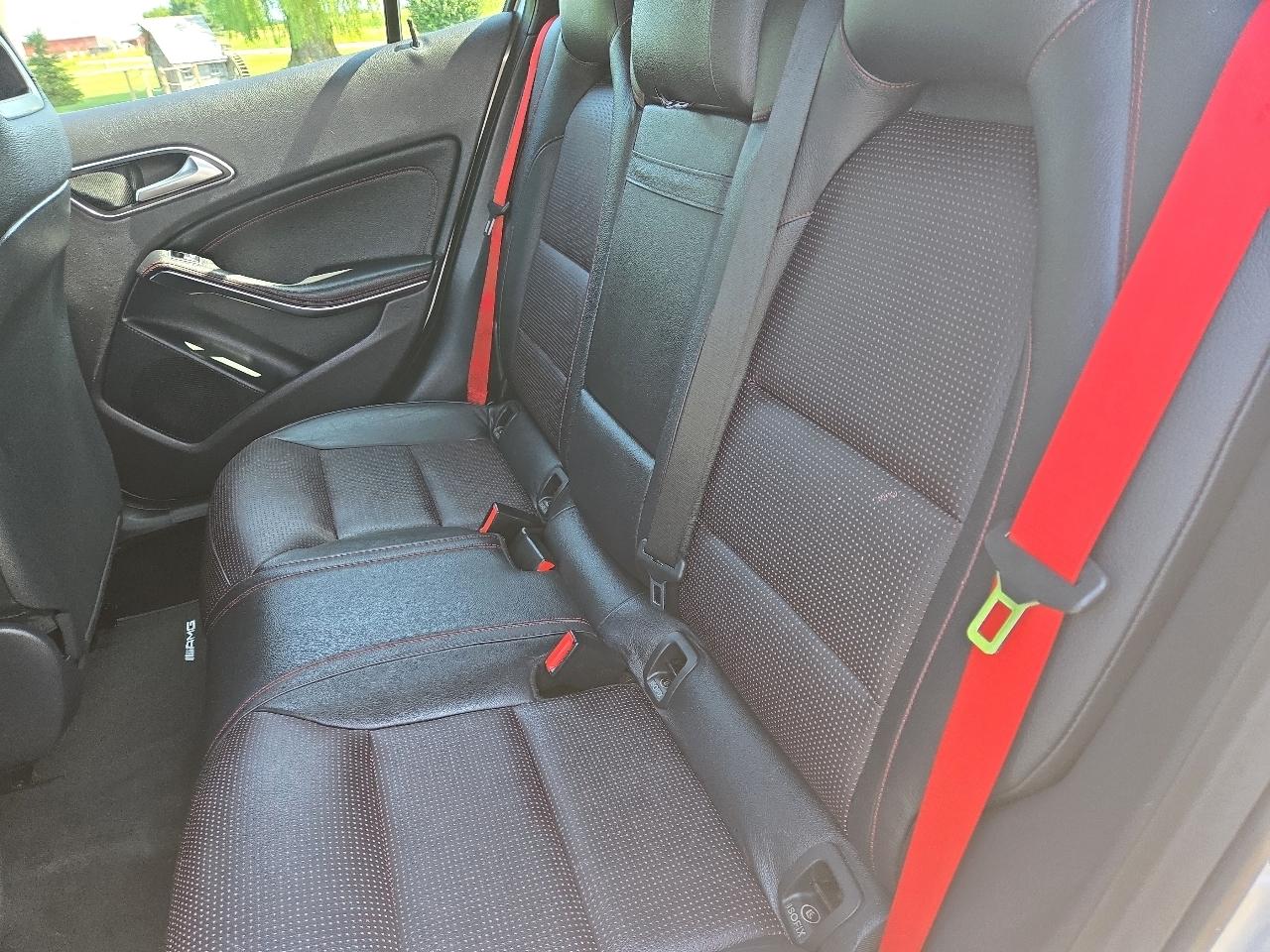 Mercedes-Benz GLA-Class GLA45 AMG 4MATIC 2015