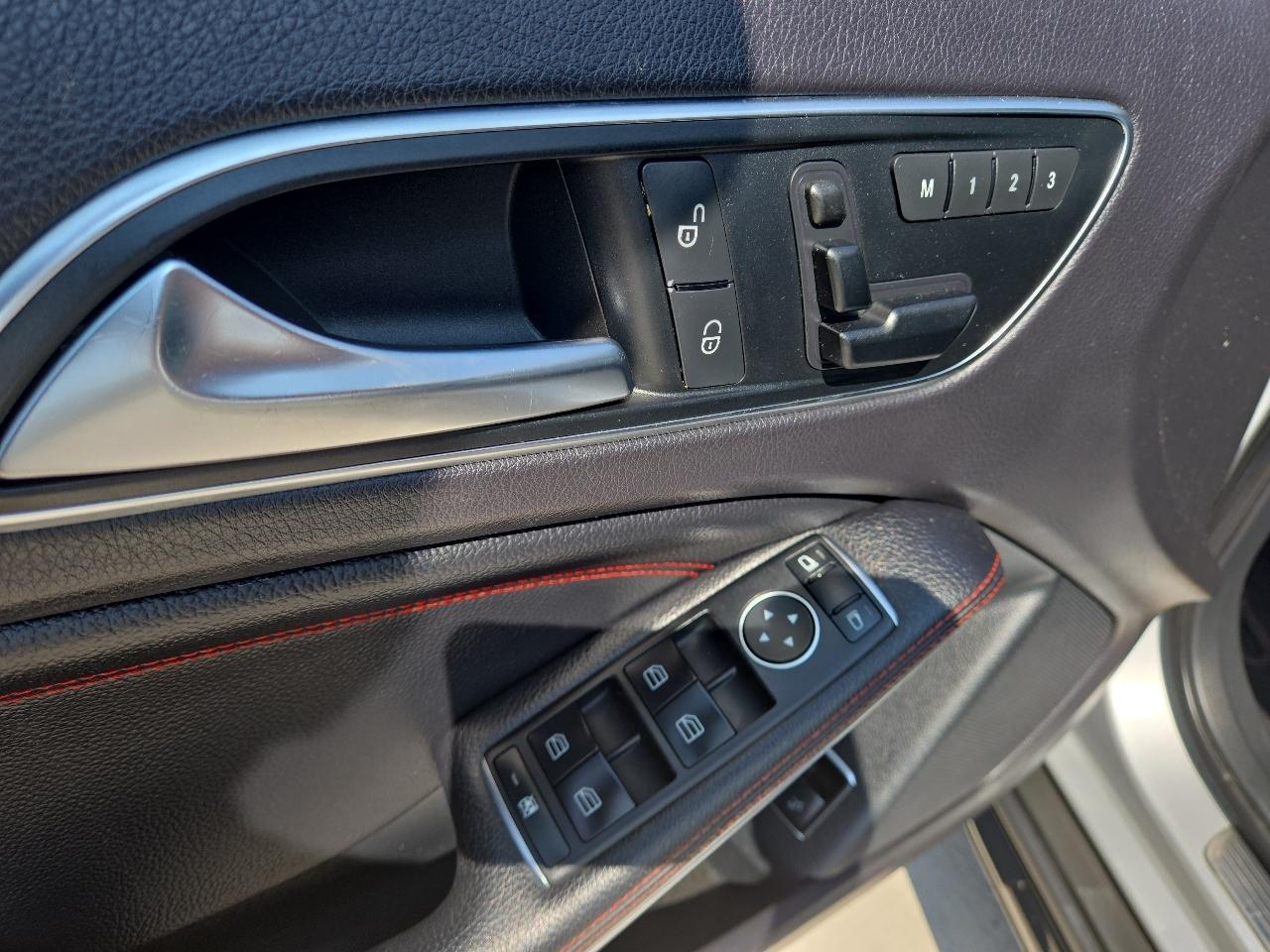 Mercedes-Benz GLA-Class GLA45 AMG 4MATIC 2015