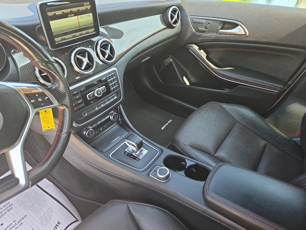 Mercedes-Benz GLA-Class GLA45 AMG 4MATIC 2015
