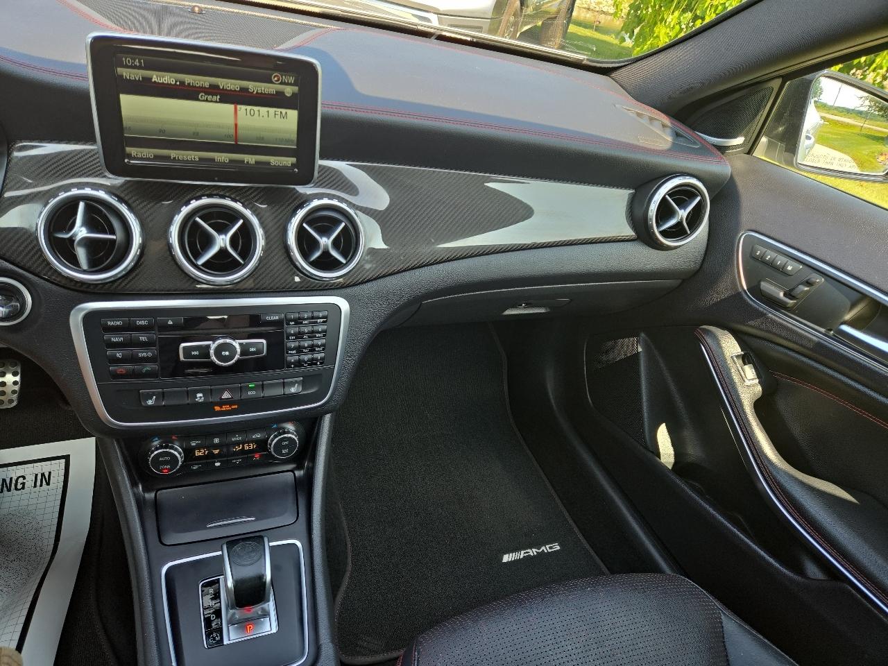 Mercedes-Benz GLA-Class GLA45 AMG 4MATIC 2015