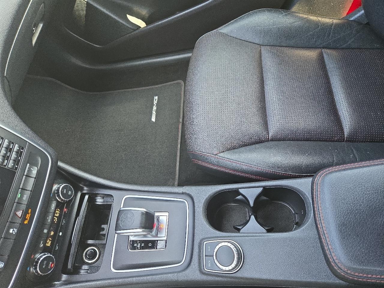 Mercedes-Benz GLA-Class GLA45 AMG 4MATIC 2015