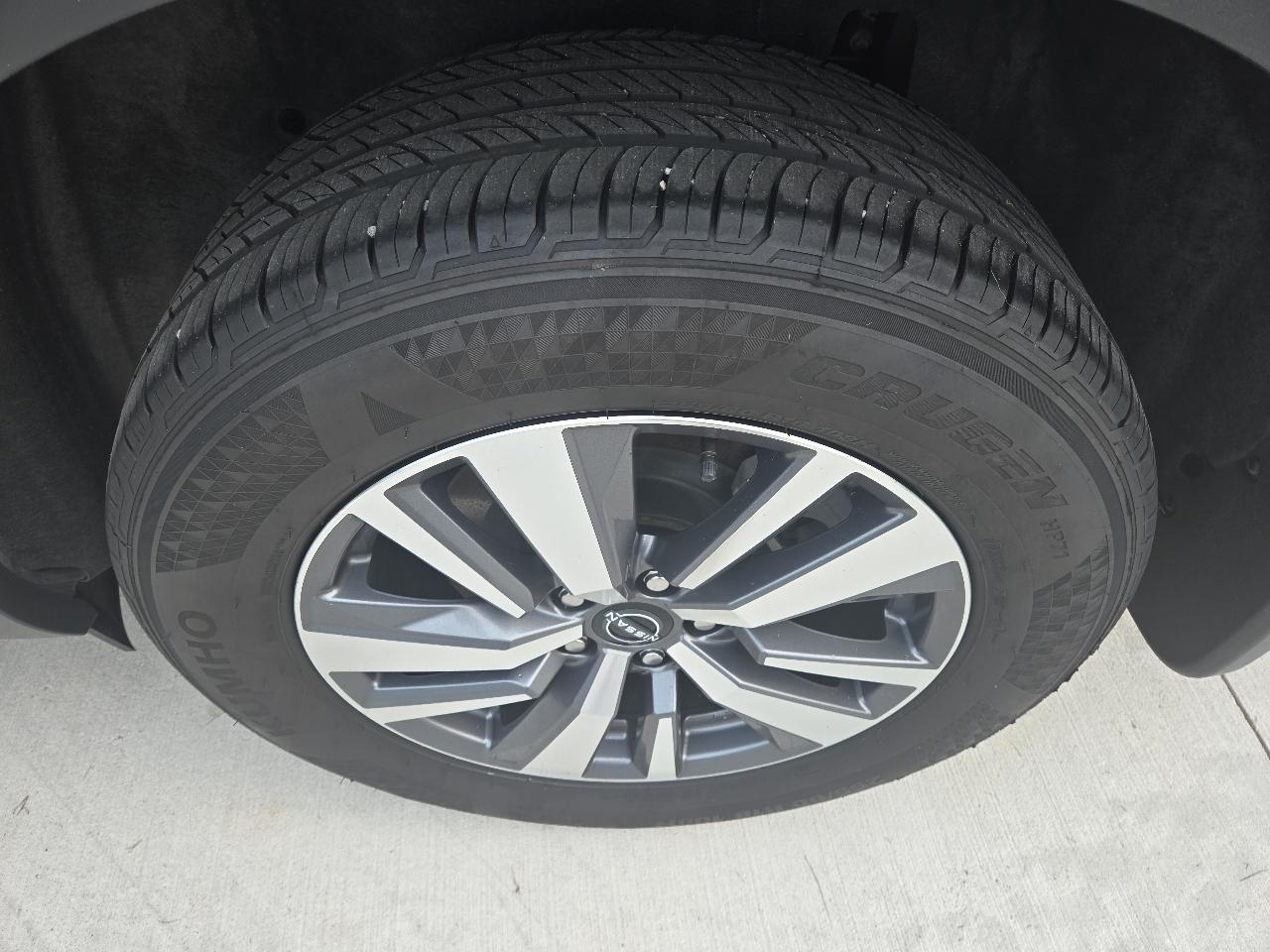 Nissan Pathfinder SL 4WD 2023