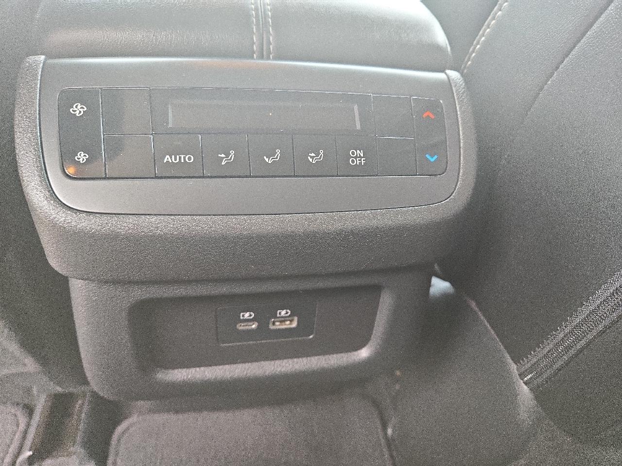 Nissan Pathfinder SL 4WD 2023