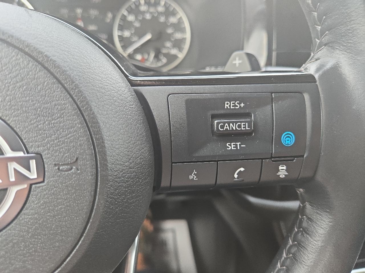 Nissan Pathfinder SL 4WD 2023