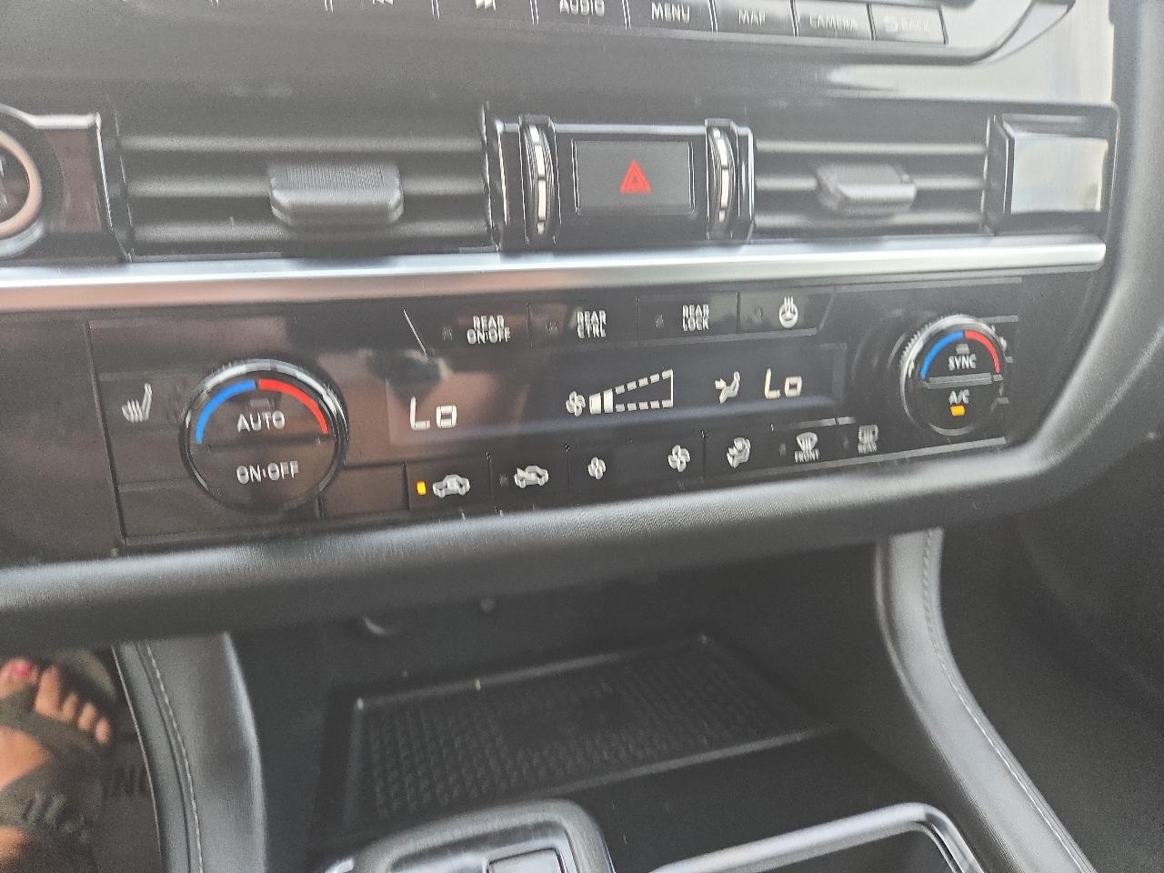 Nissan Pathfinder SL 4WD 2023
