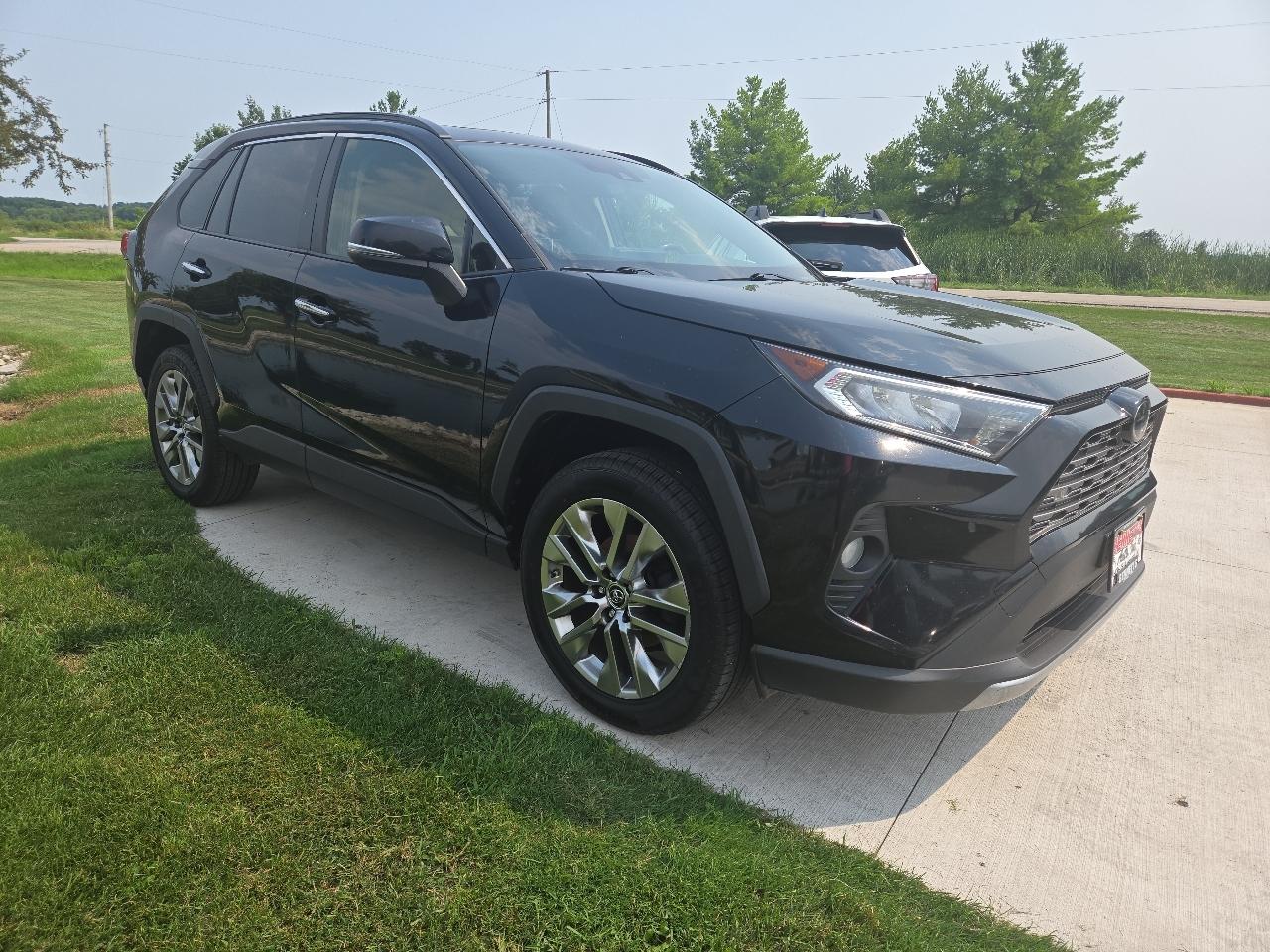 Toyota RAV4 Limited AWD 2019