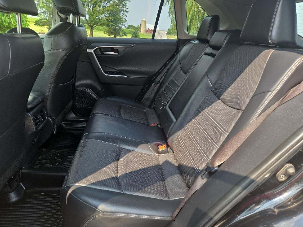 Toyota RAV4 Limited AWD 2019