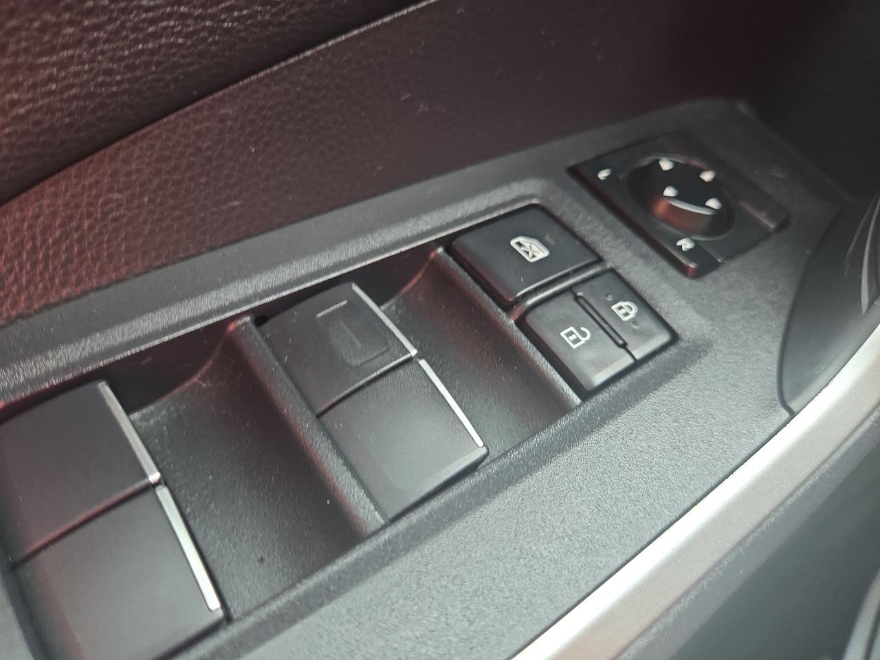 Toyota RAV4 Limited AWD 2019