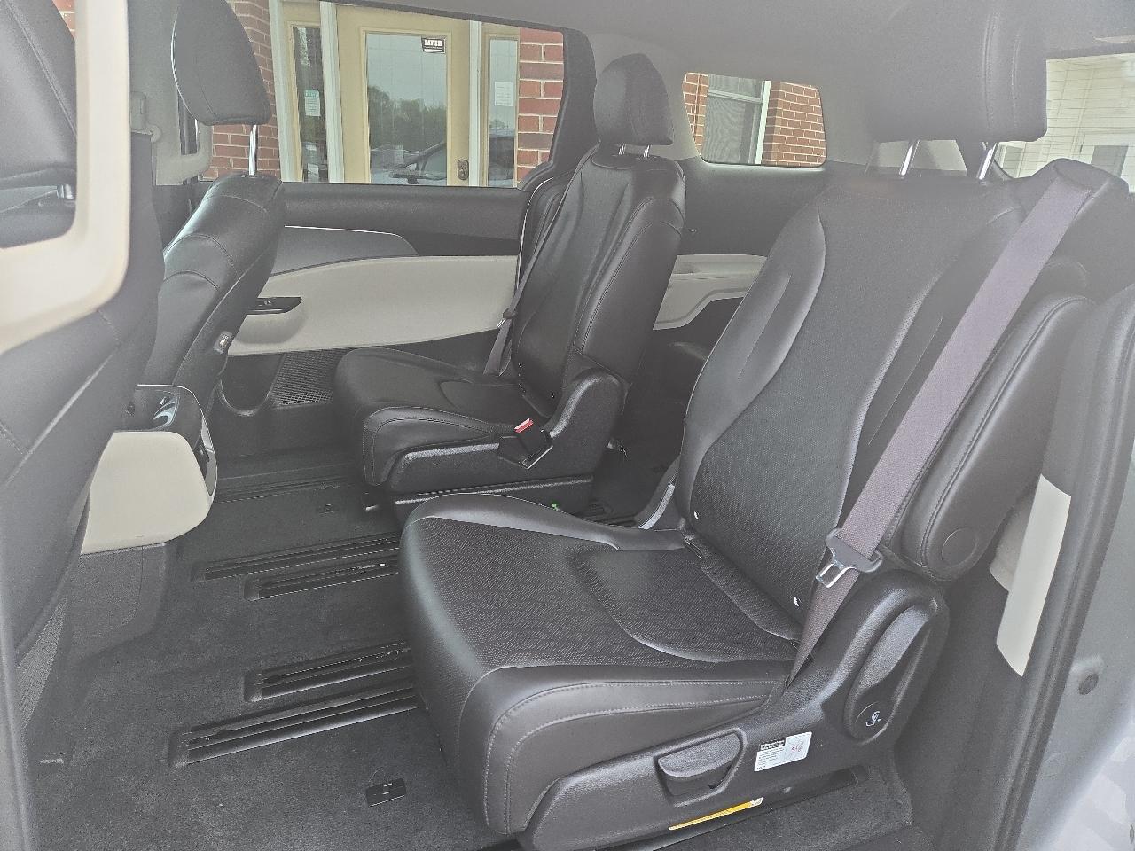 Kia Carnival LX Seat Package 2022