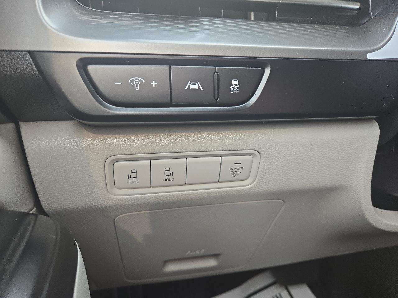 Kia Carnival LX Seat Package 2022