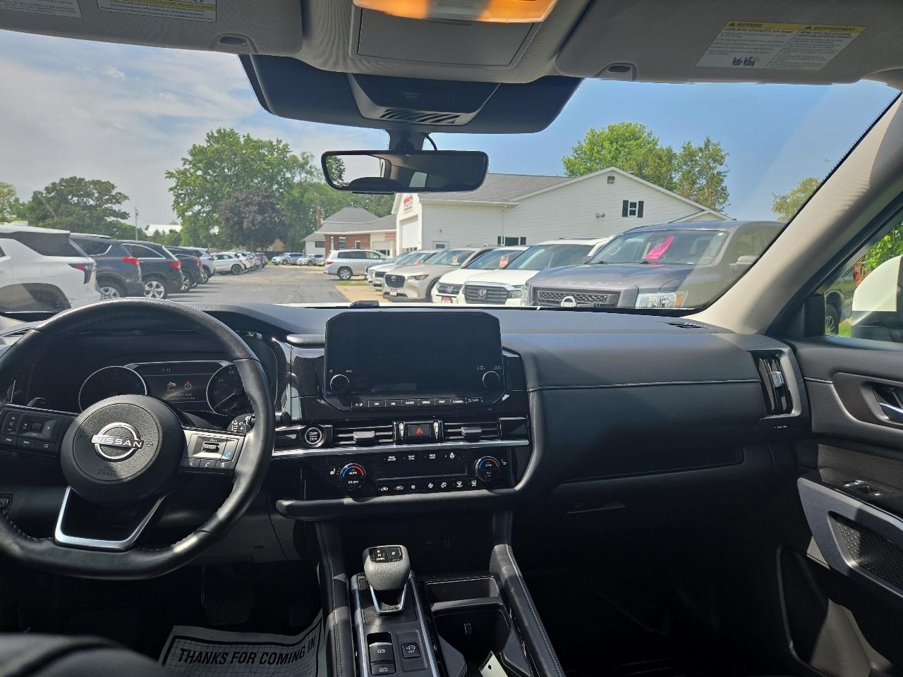 Nissan Pathfinder SL 4WD 2023