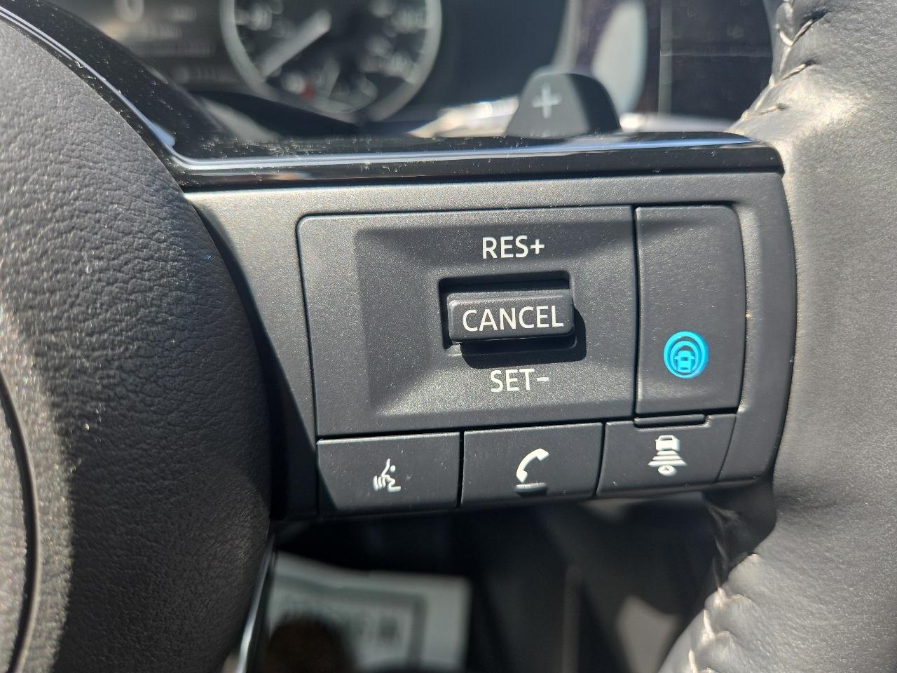 Nissan Pathfinder SL 4WD 2023