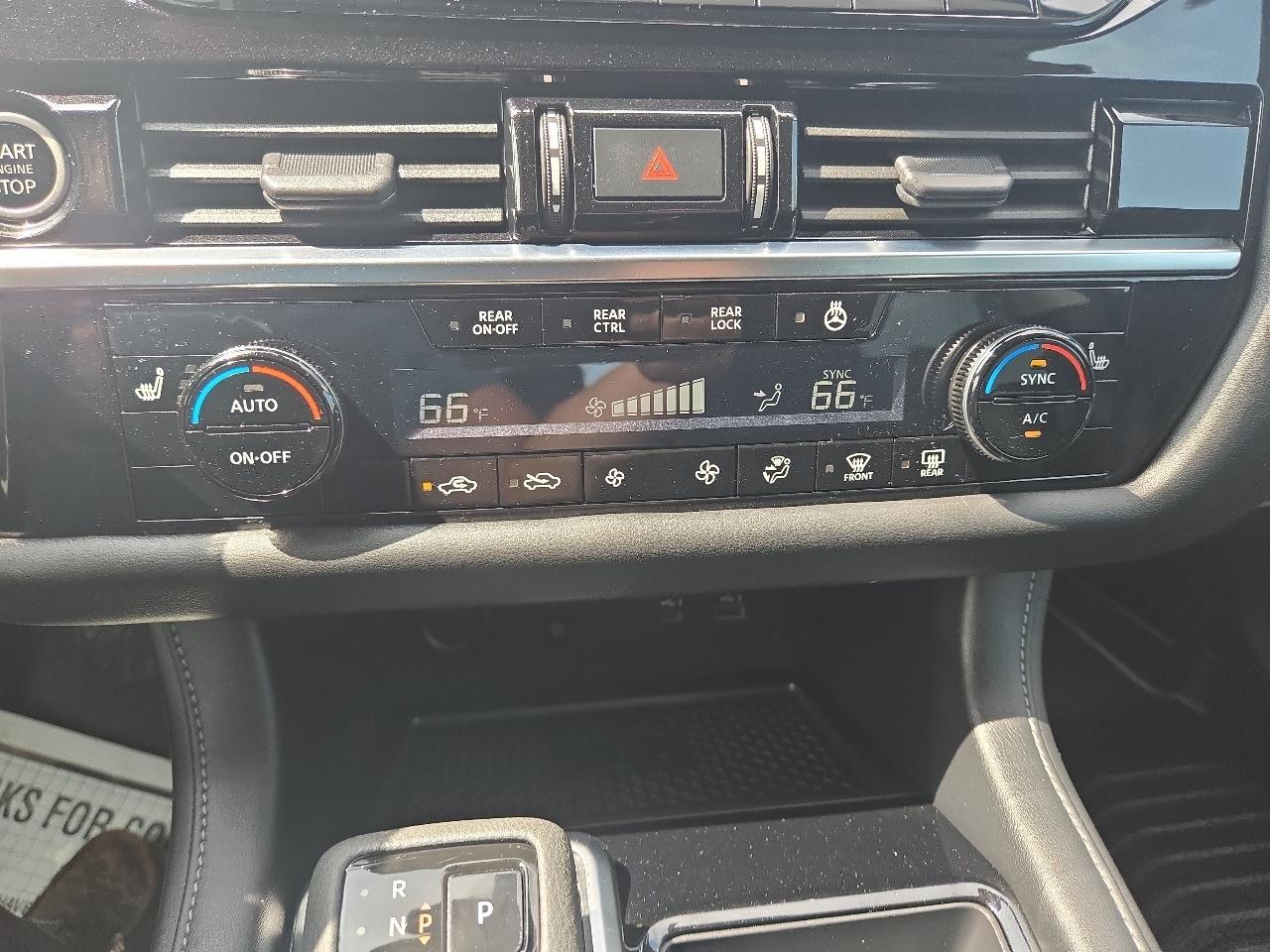Nissan Pathfinder SL 4WD 2023