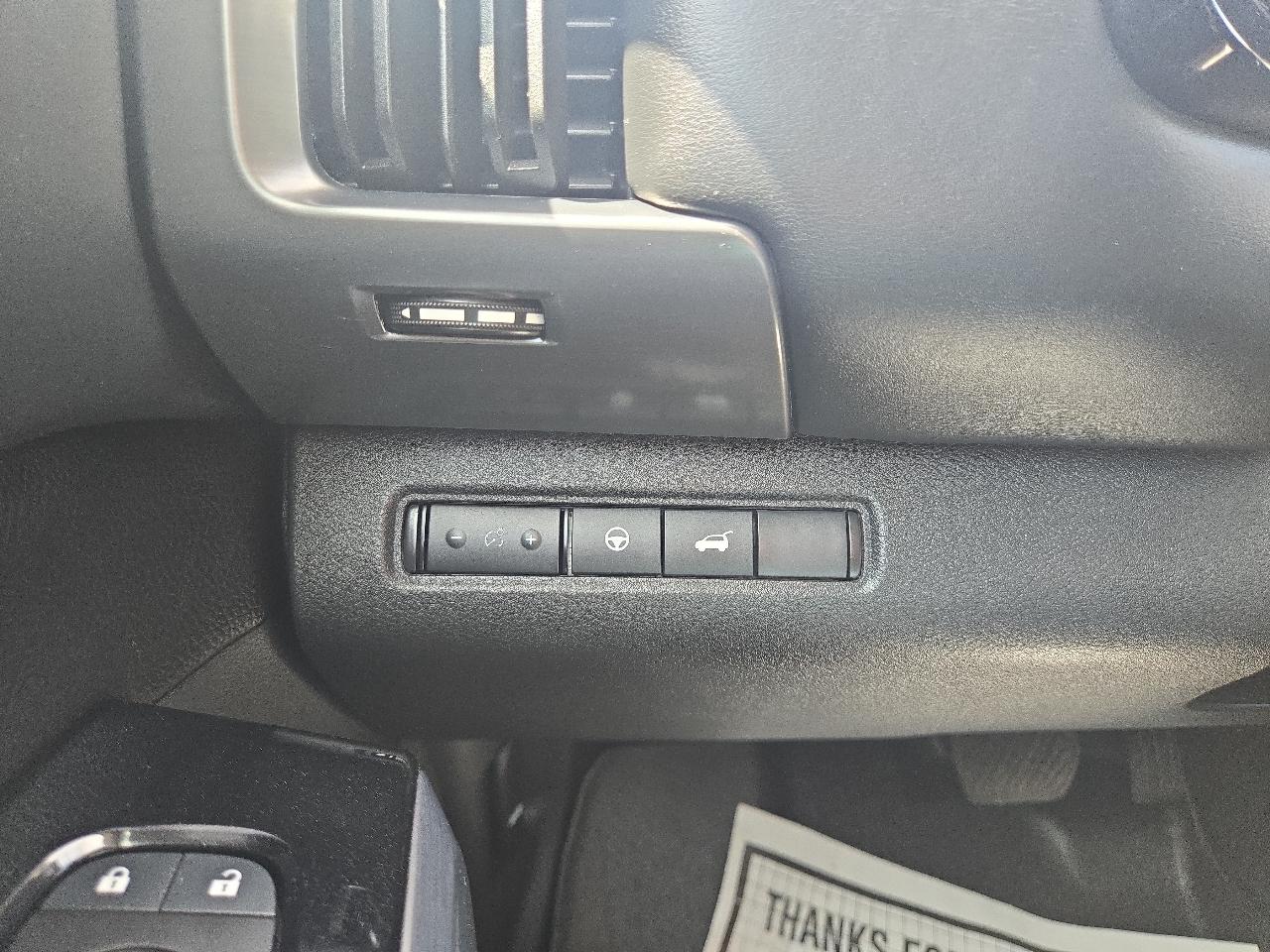 Nissan Pathfinder SL 4WD 2023