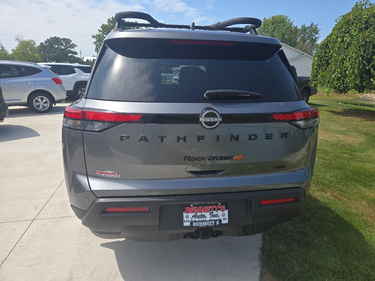 Nissan Pathfinder SV 4WD 2025
