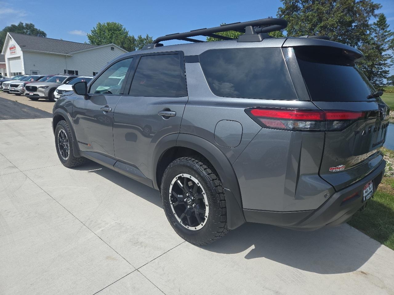 Nissan Pathfinder SV 4WD 2025