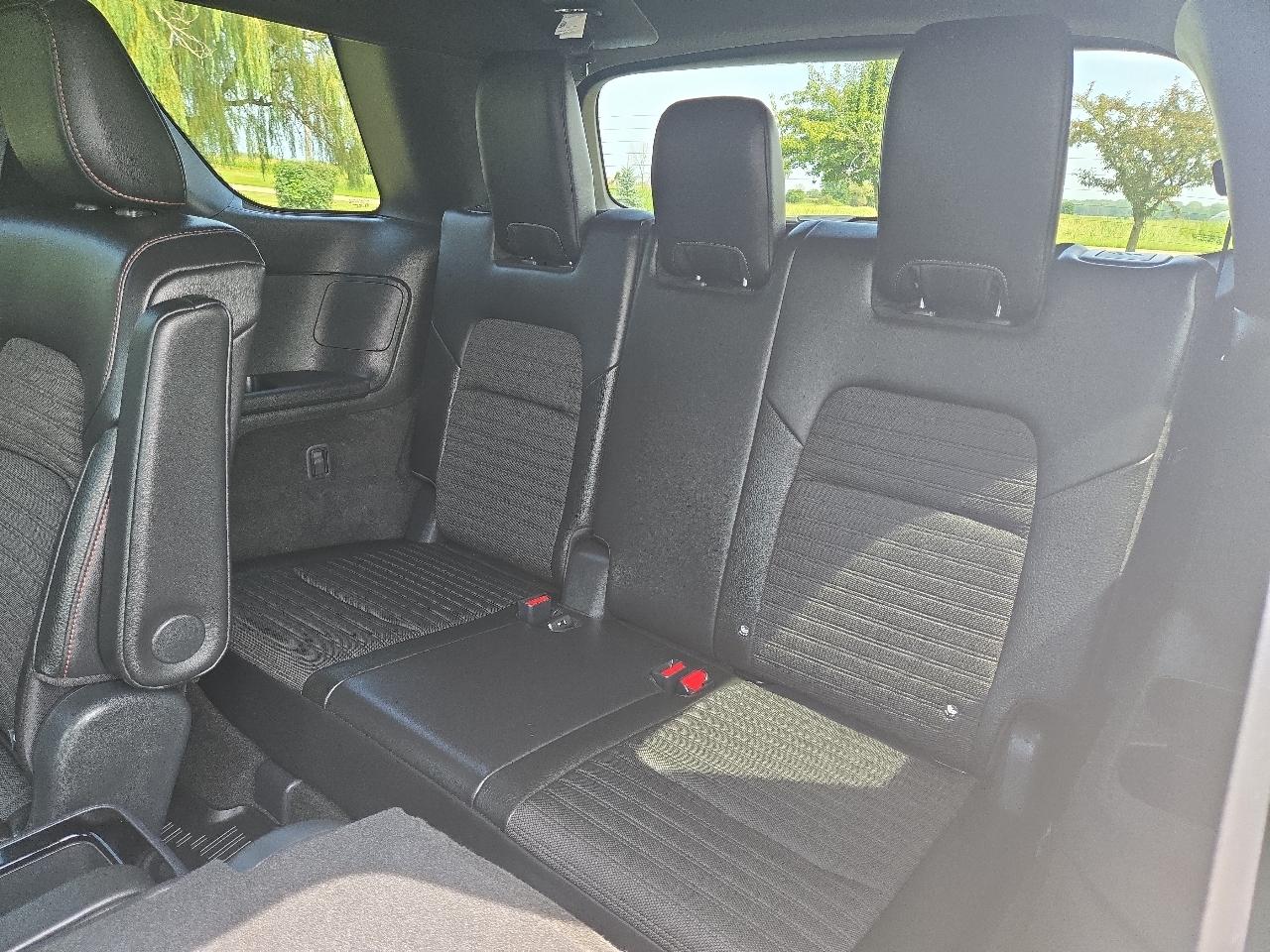 Nissan Pathfinder SV 4WD 2025