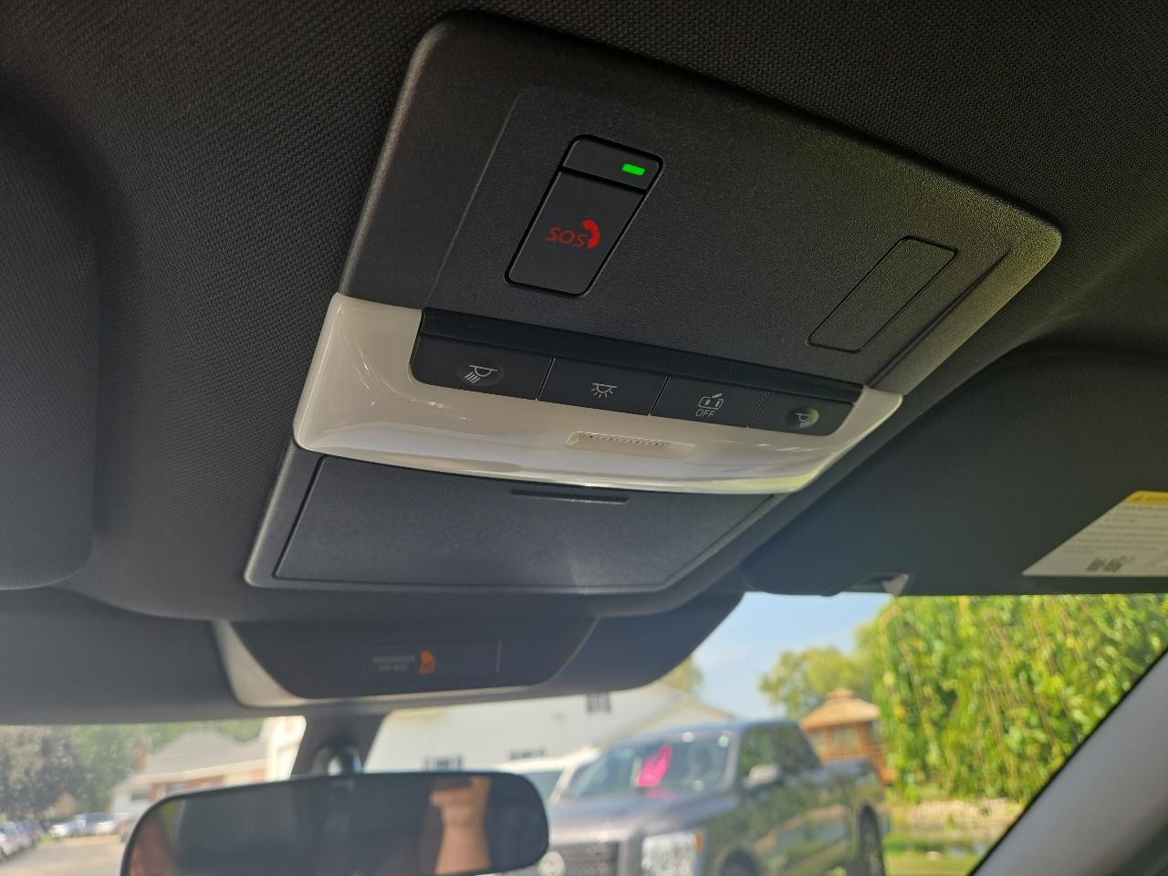Nissan Pathfinder SV 4WD 2025