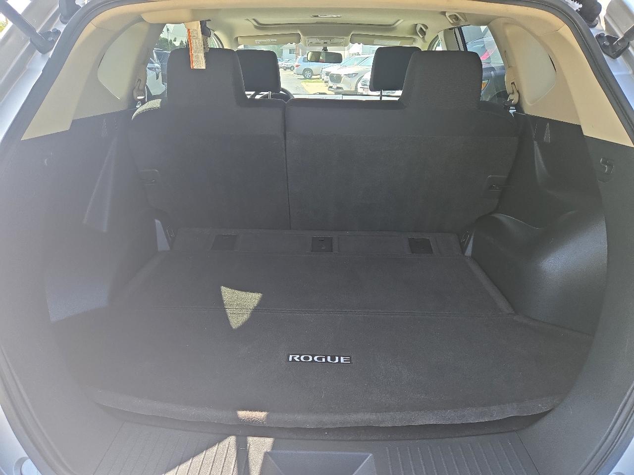 Nissan Rogue S AWD 2011