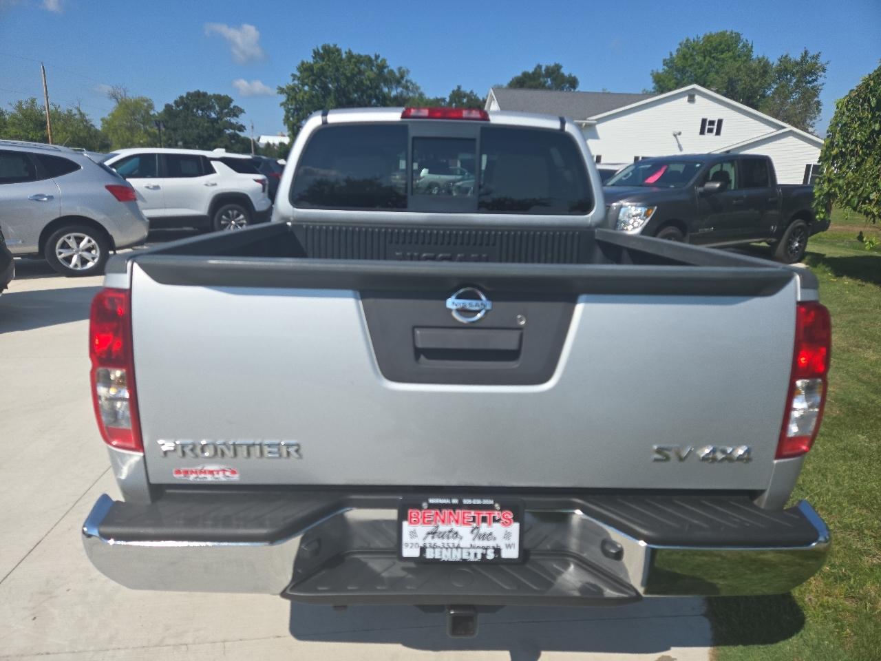 Nissan Frontier SL Crew Cab 5AT 4WD 2016