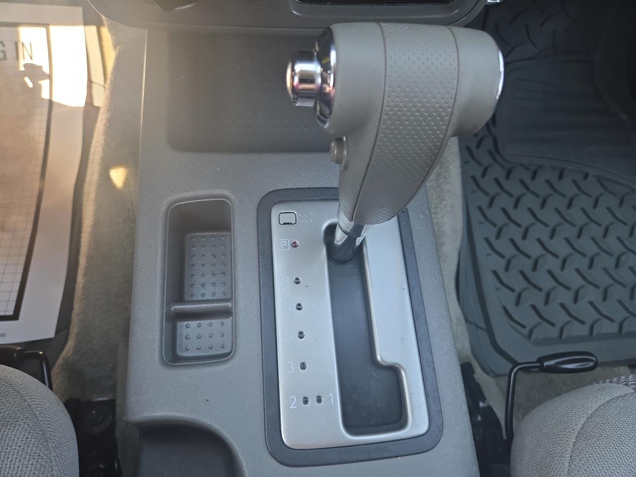 Nissan Frontier SL Crew Cab 5AT 4WD 2016