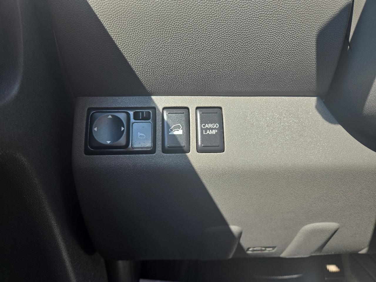 Nissan Frontier SL Crew Cab 5AT 4WD 2016