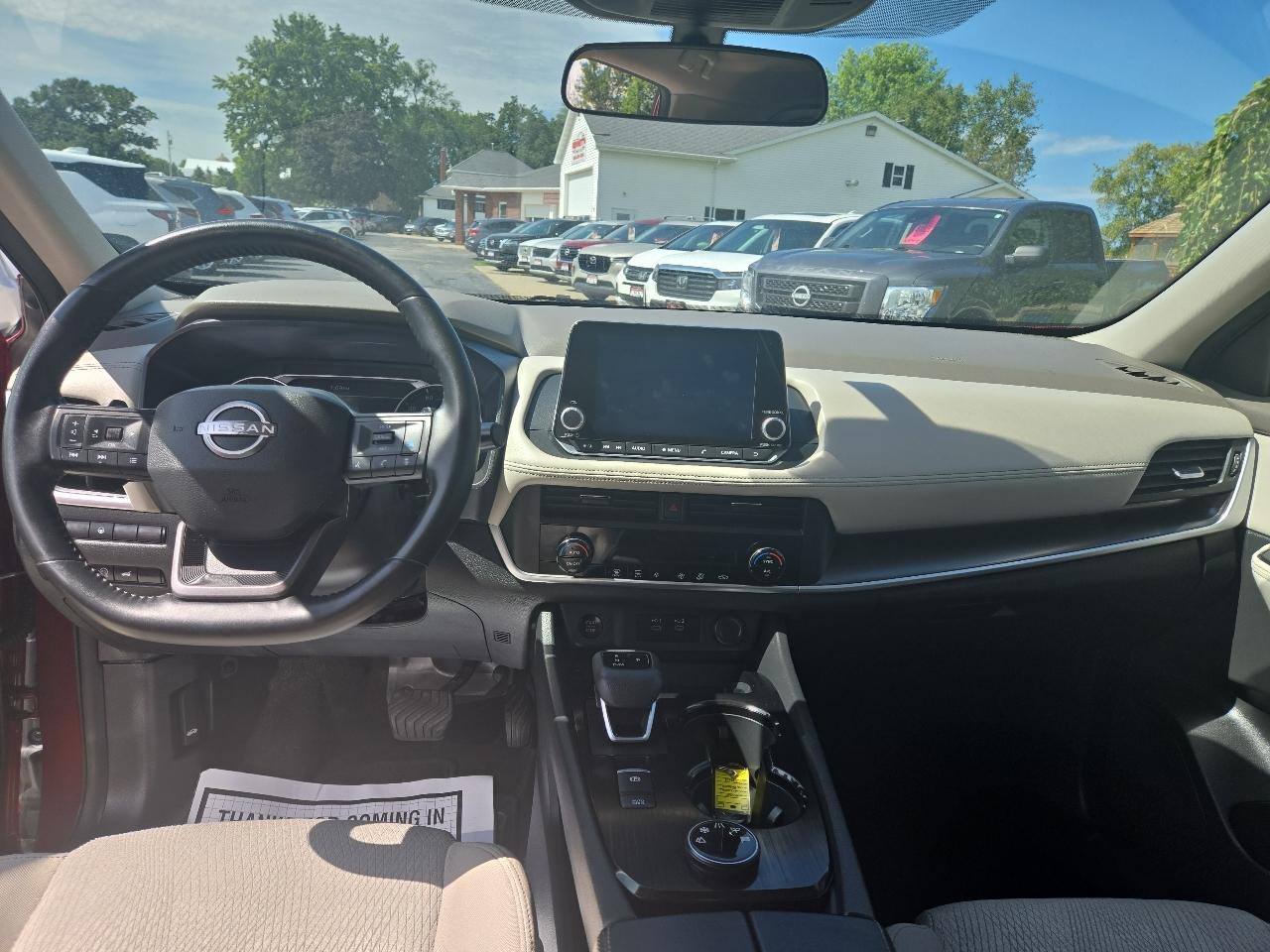 Nissan Rogue SV AWD 2025