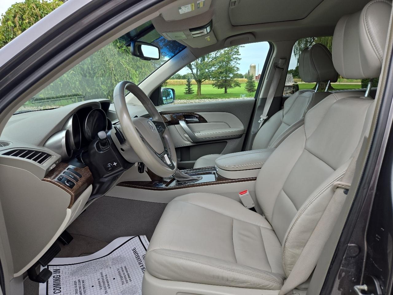 Acura MDX 6-Spd AT w/Tech Package 2012