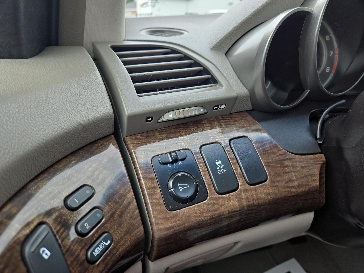 Acura MDX 6-Spd AT w/Tech Package 2012