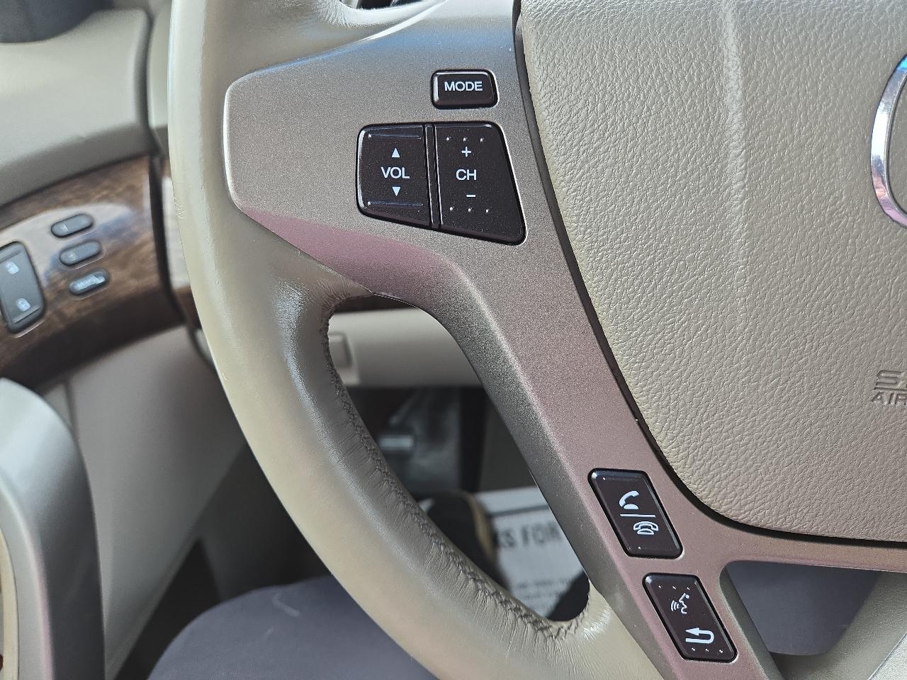Acura MDX 6-Spd AT w/Tech Package 2012