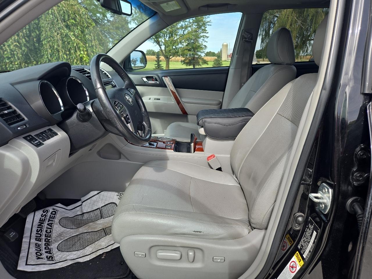 Toyota Highlander Limited 4WD 2013